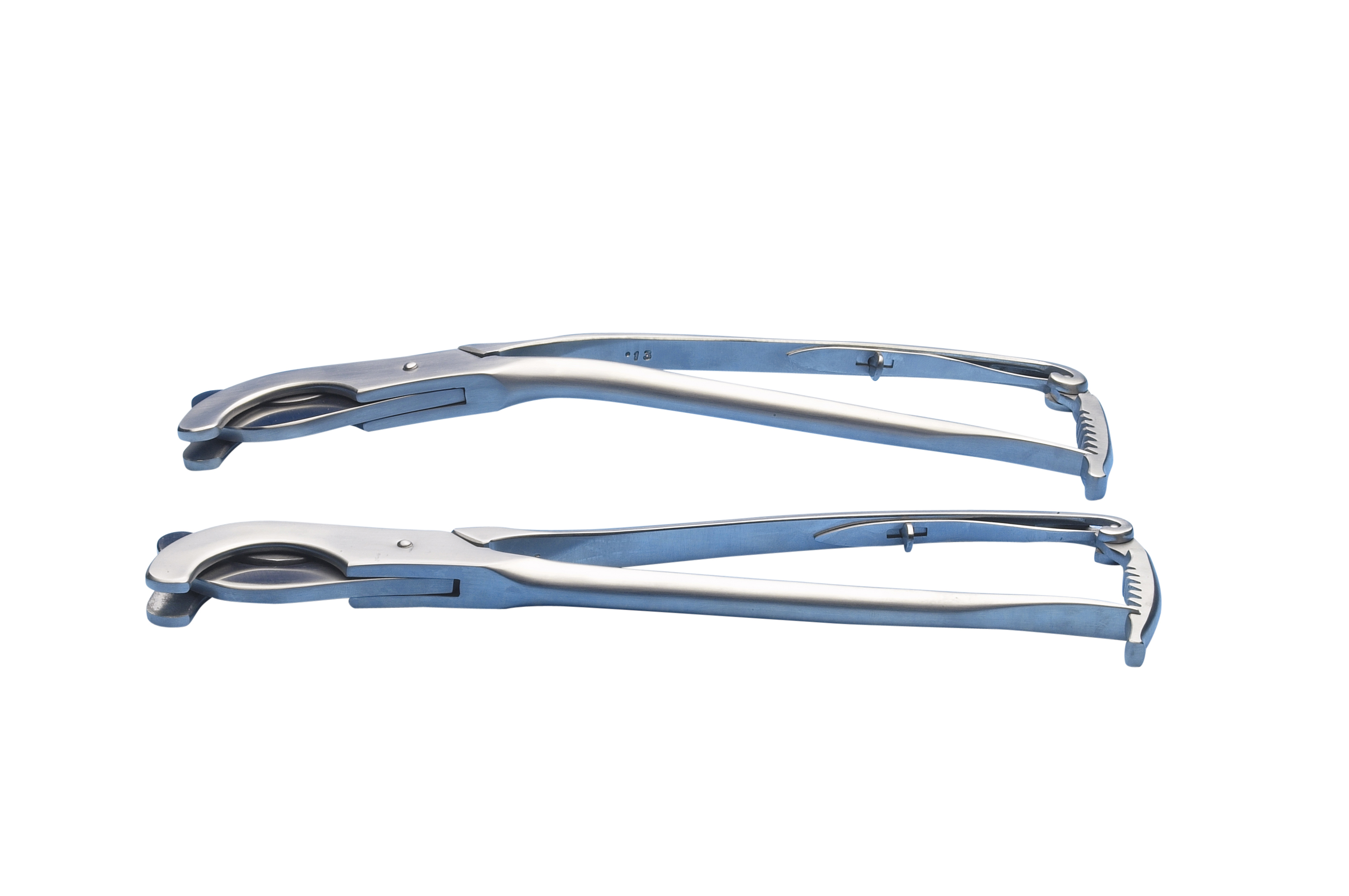 EQUIVET Sands Castration Forceps, curved, 31 cm