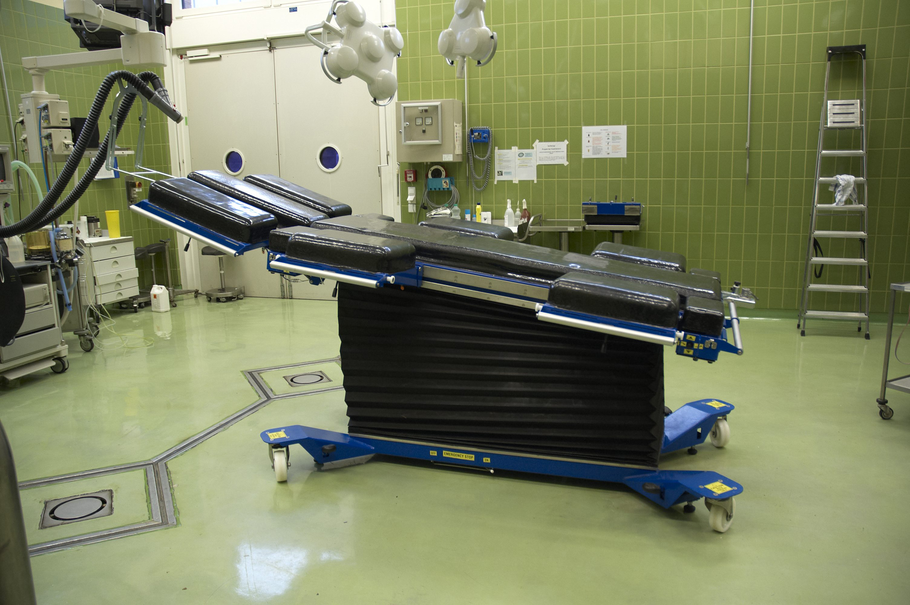 EQUIVET Surgery Table